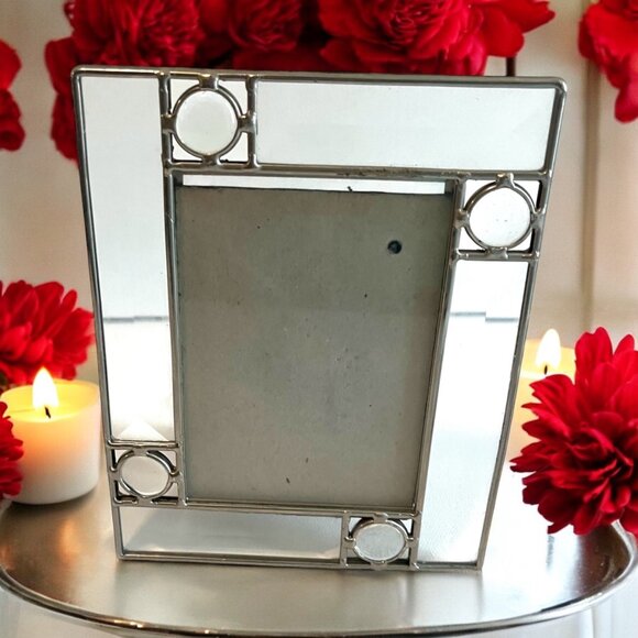 Geometric Glass & Metal Picture Frame 5" x 7" - Picture 2 of 13